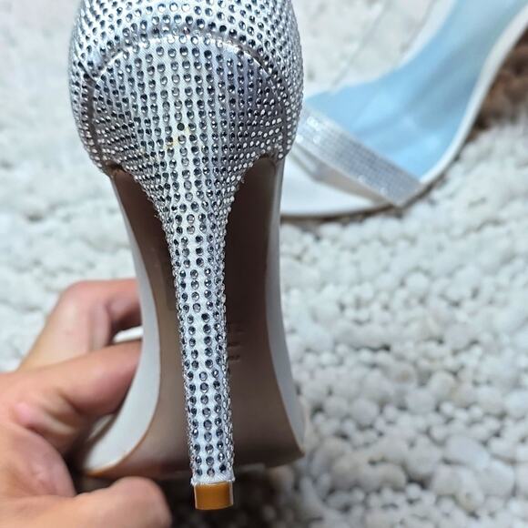 Schutz Cadey Lee Strappy  Elegant White Ankle Strap Heels Diamond Elegant 8.5 - Picture 11 of 16